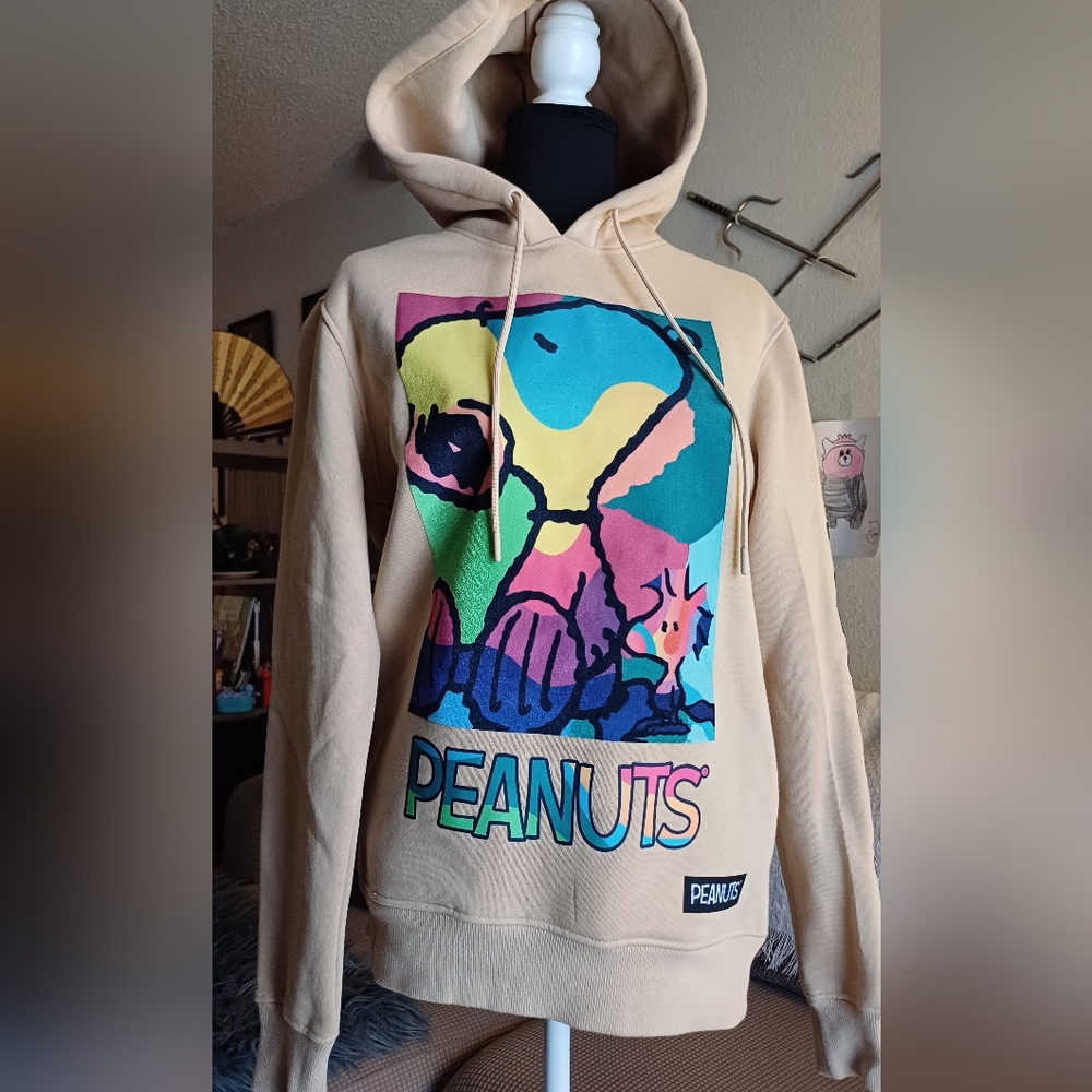 Brand New! Peanuts Hooded Sweatshirt